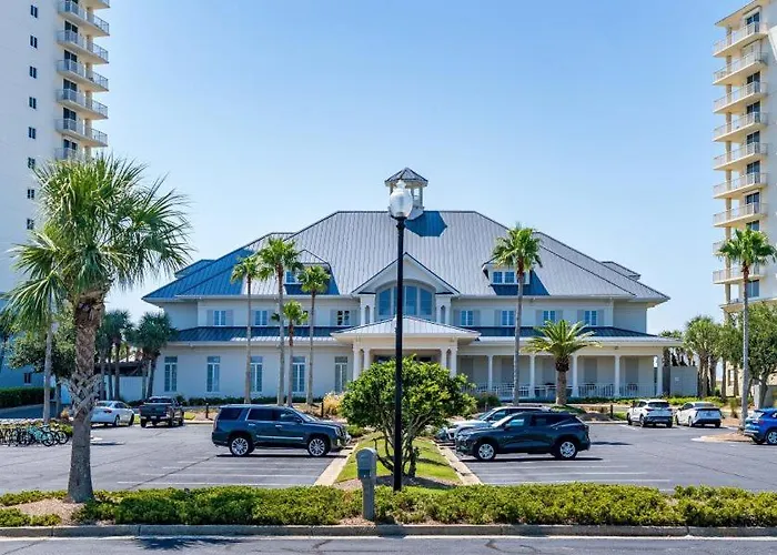 Club 1810a By Youngs Suncoast Apartment